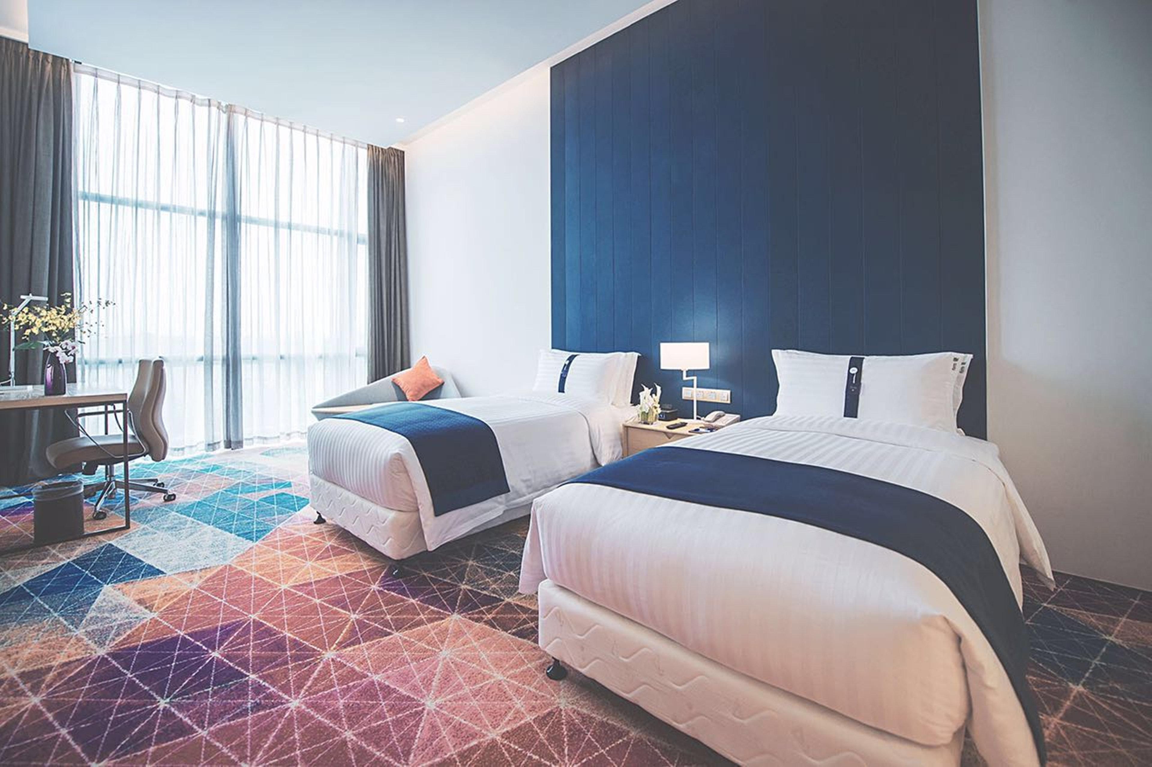 Holiday Inn Express Shanghai Songjiang Fangta By Ihg Exterior photo